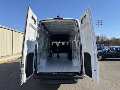 Used 2025 Mercedes-Benz Sprinter 2500 - photo 1