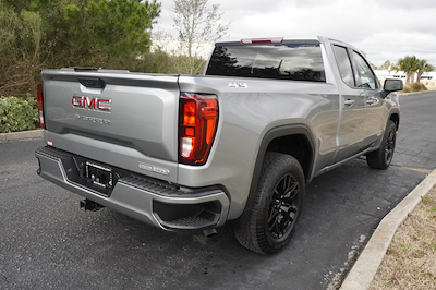 Used 2023 GMC Sierra 1500 - photo 1