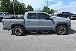 2022 Nissan Frontier Crew Cab 4x2 Pickup for sale #C1986A - photo 4