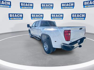 Used 2025 Chevrolet Silverado 3500 - photo 1