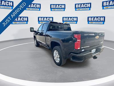 Used 2025 Chevrolet Silverado 2500 - photo 1
