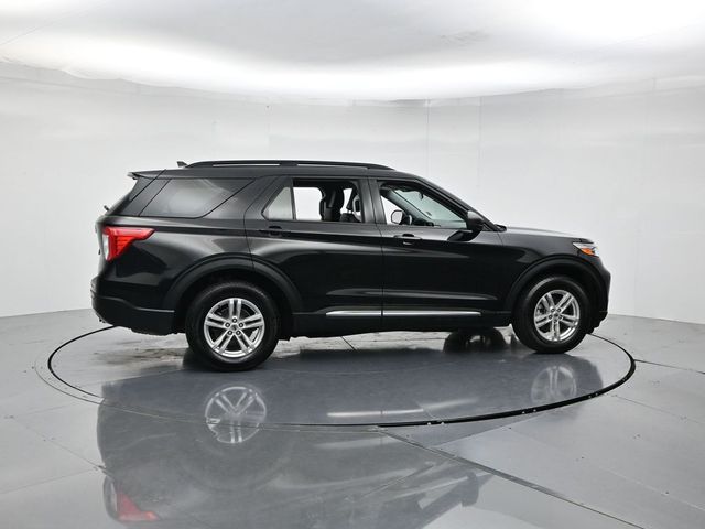 Used 2021 Ford Explorer - photo 2