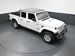 2023 Jeep Gladiator Crew Cab 4x4 Pickup for sale #APL528644 - photo 40