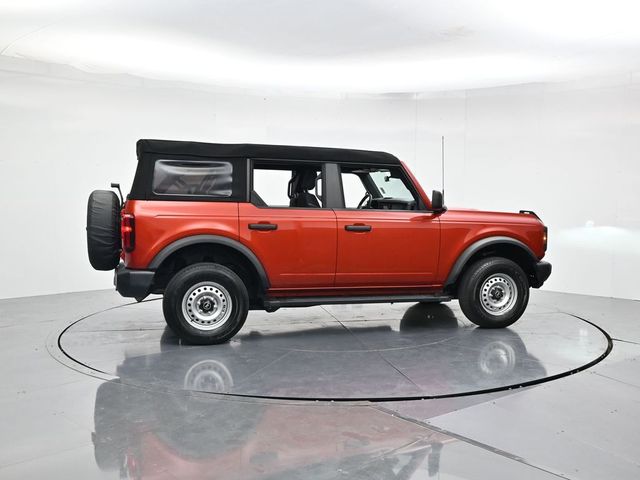 Used 2023 Ford Bronco - photo 2
