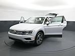 2018 Volkswagen Tiguan FWD SUV for sale #PJM024467 - photo 47