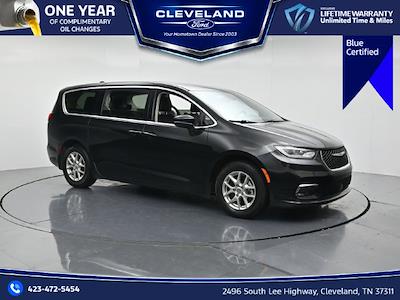 2023 Chrysler Pacifica FWD Minivan for sale #RPR586408 - photo 1