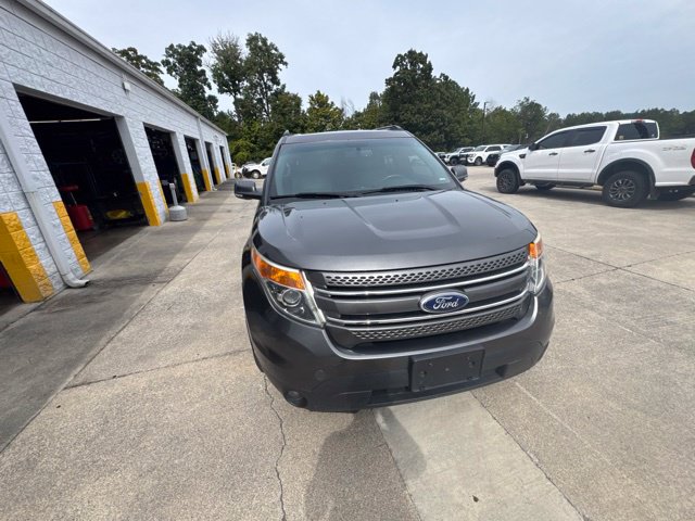 Used 2015 Ford Explorer - photo 2