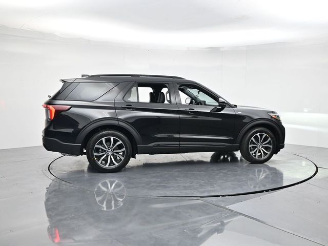 New 2026 Ford Explorer - photo 2