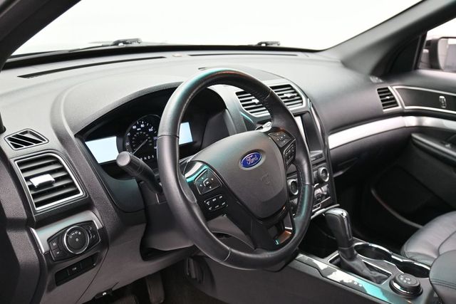 Used 2016 Ford Explorer - photo 16