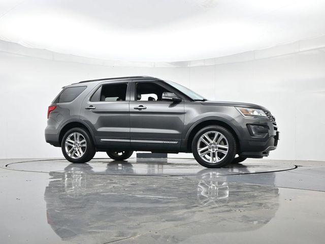 Used 2016 Ford Explorer - photo 35