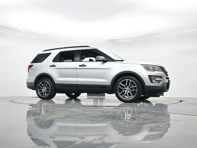 Used 2016 Ford Explorer - photo 34