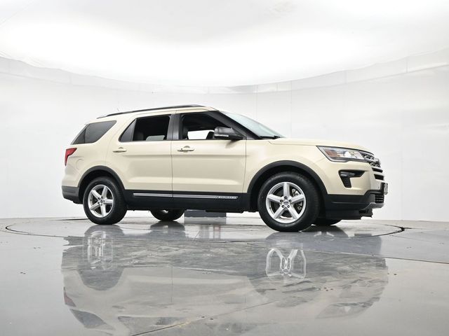Used 2018 Ford Explorer - photo 5