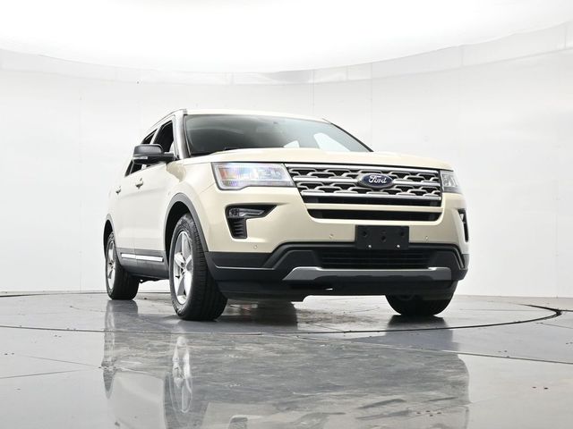 Used 2018 Ford Explorer - photo 6