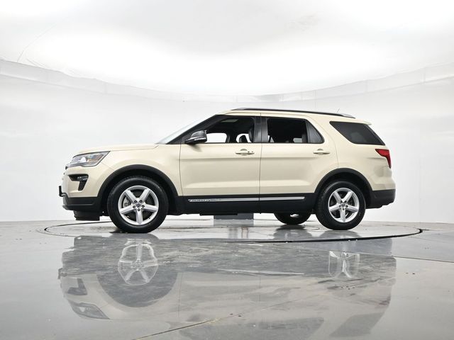 Used 2018 Ford Explorer - photo 8