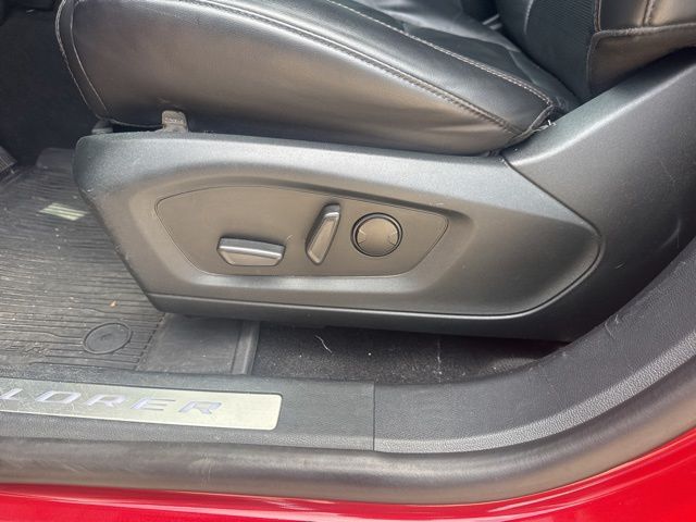 Used 2021 Ford Explorer - photo 32