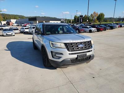 2017 Ford Explorer FWD SUV for sale #WHGD02966 - photo 2