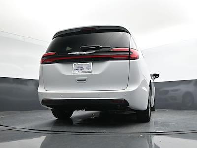 2024 Chrysler Pacifica FWD Minivan for sale #ZRR119488 - photo 2