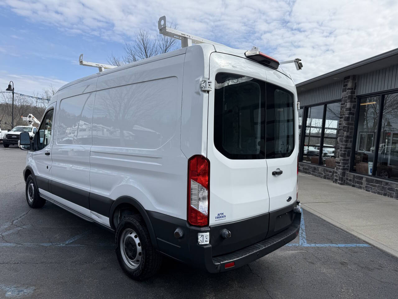 Used 2018 Ford Transit 250 - photo 7