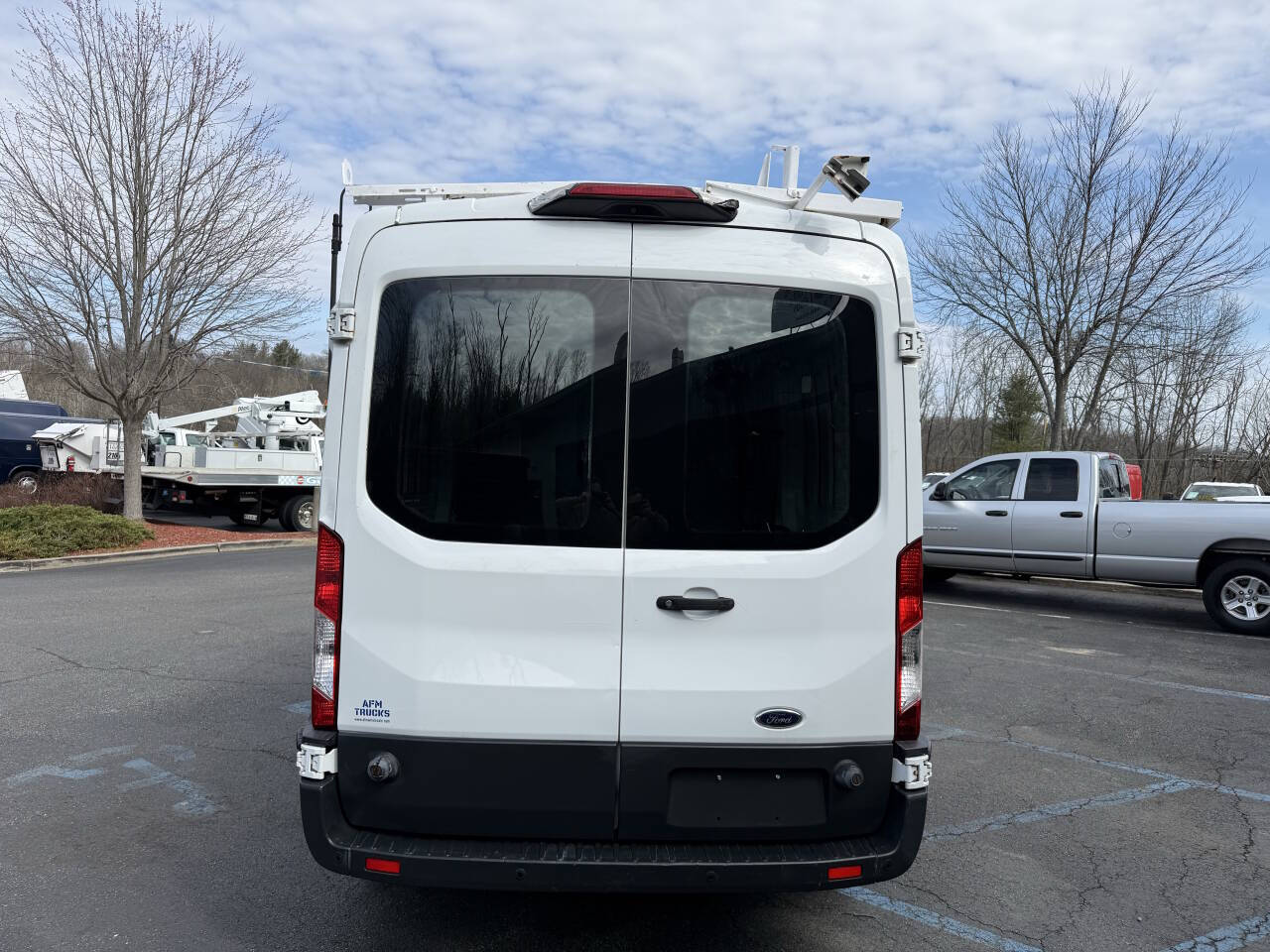 Used 2018 Ford Transit 250 - photo 8