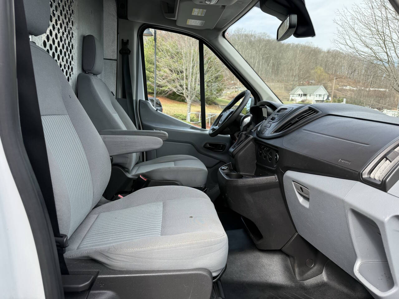 Used 2018 Ford Transit 250 - photo 19