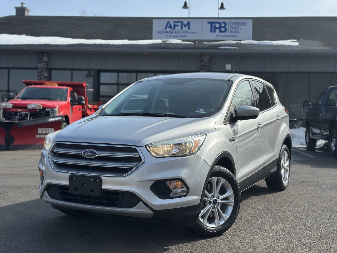 Used 2017 Ford Escape - photo 2