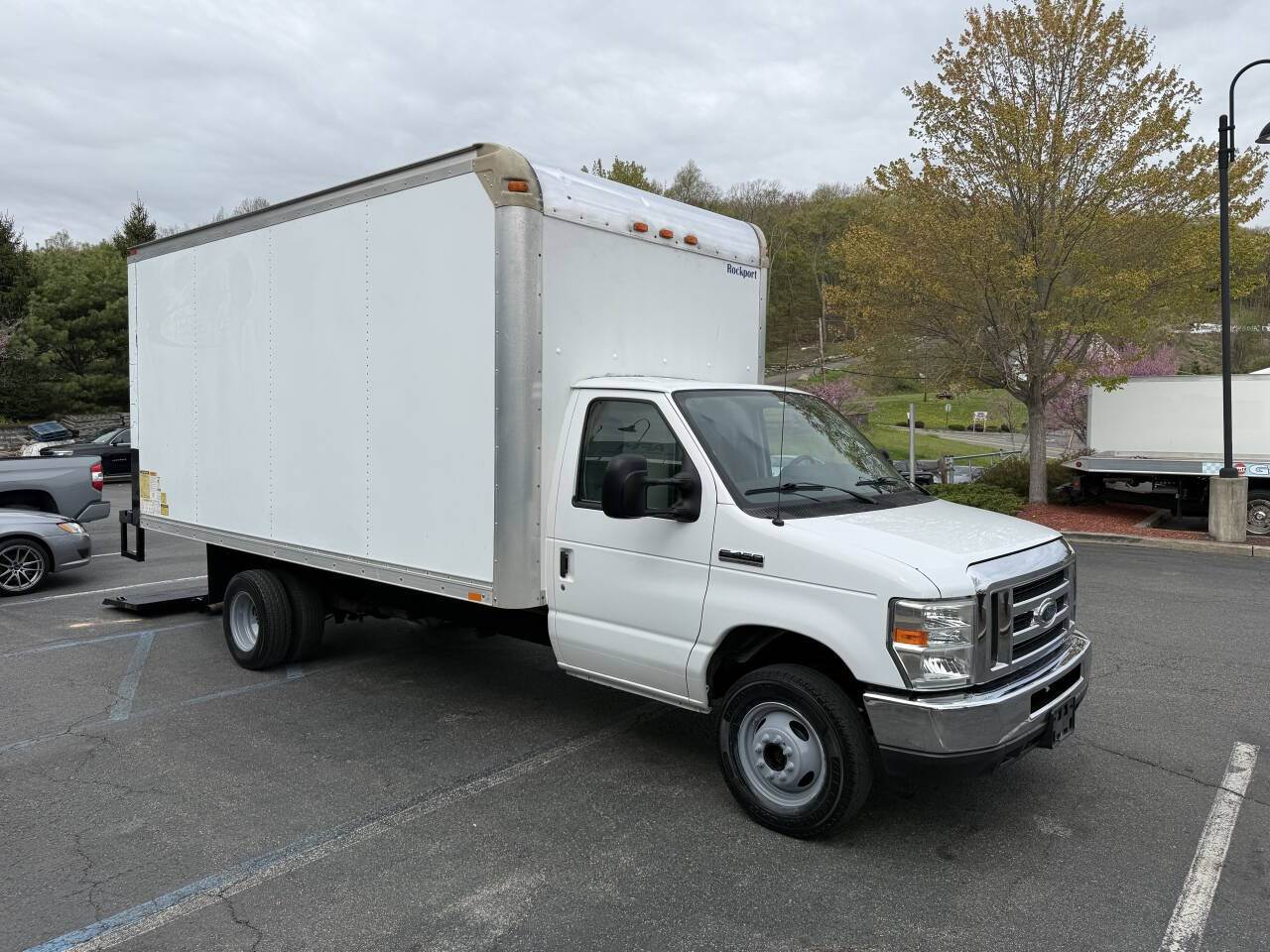 Used 2012 Ford E-450 - photo 13