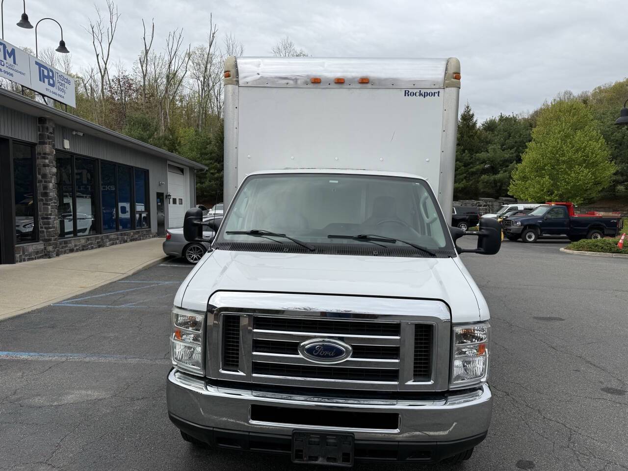 Used 2012 Ford E-450 - photo 14