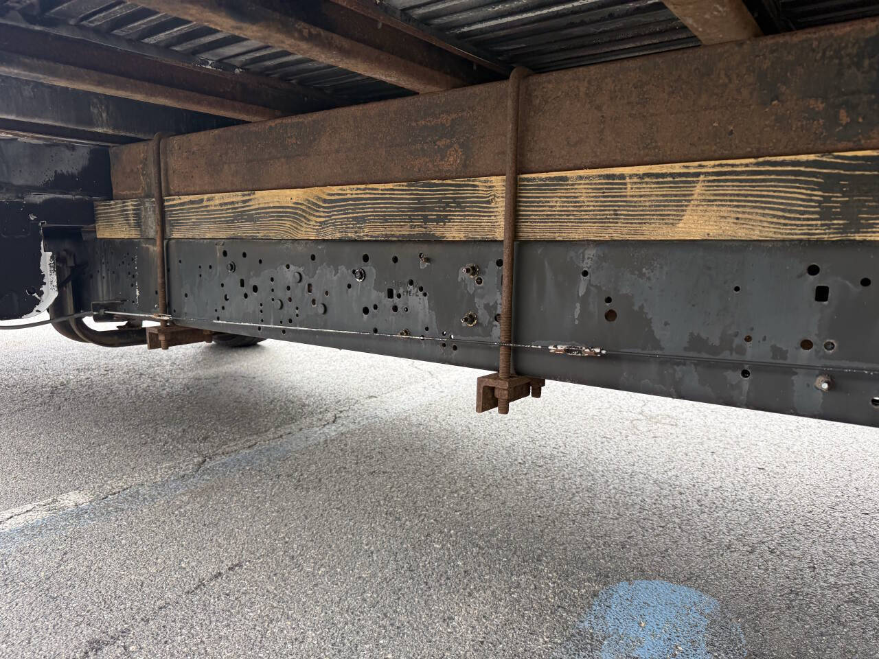 Used 2012 Ford E-450 - photo 17