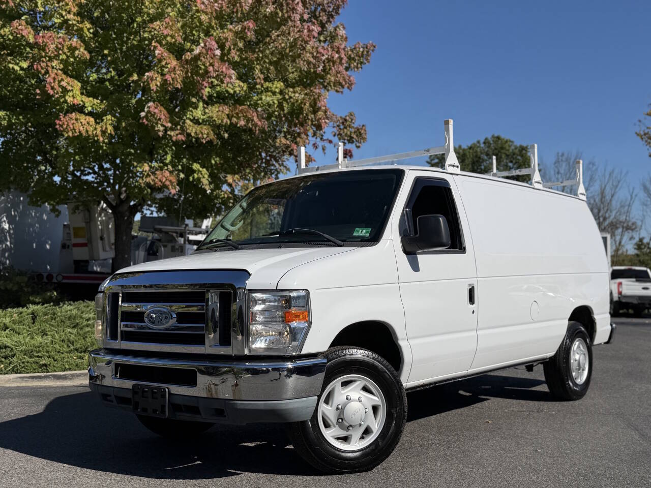 Used 2013 Ford E-250 - photo 2