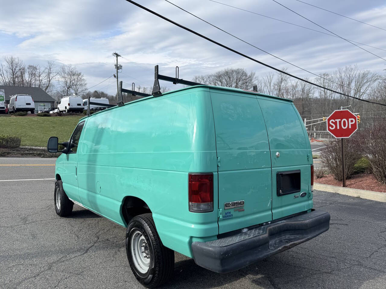 Used 2011 Ford E-350 - photo 5