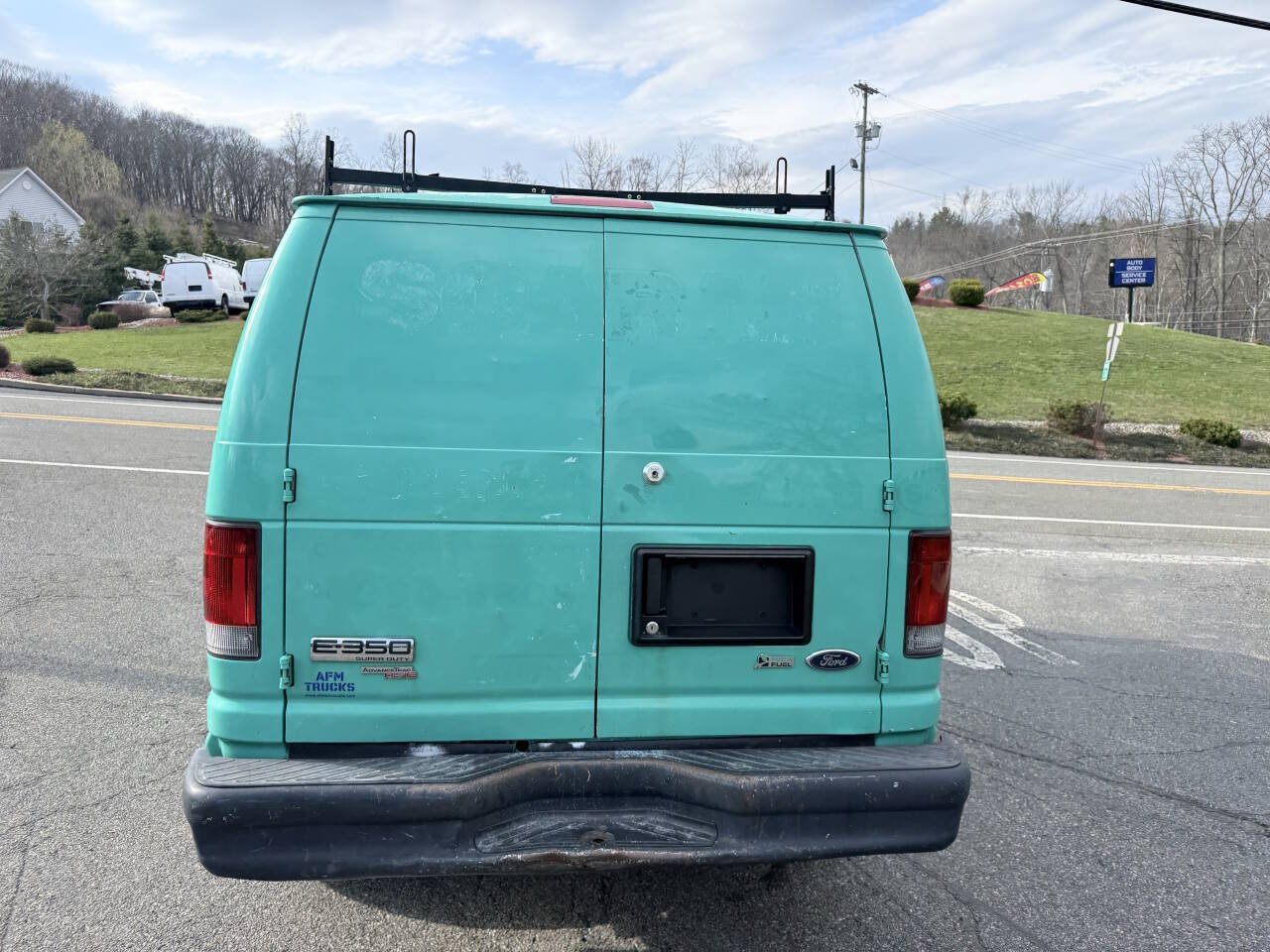 Used 2011 Ford E-350 - photo 8