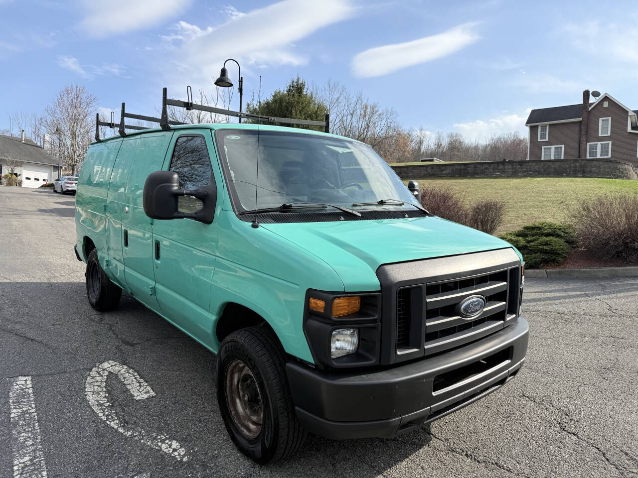 Used 2011 Ford E-350 - photo 10