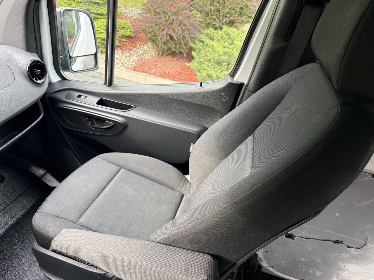 Used 2020 Freightliner Sprinter 2500 - photo 24