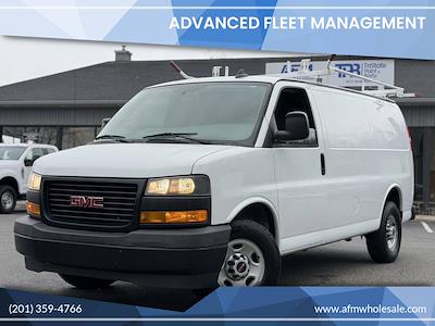 Used 2019 GMC Savana 2500 - photo 1