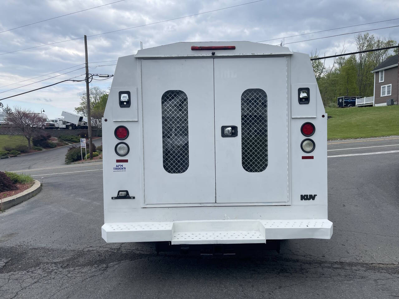 Used 2016 Ford E-350 - photo 6