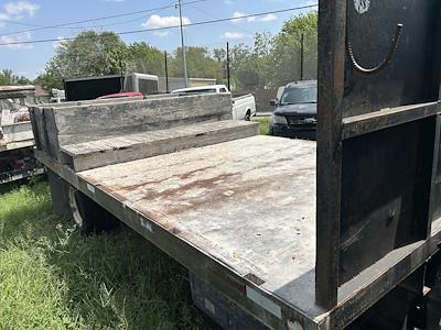 Used 2018 Isuzu NRR Regular Cab Flatbed Truck for sale #303011 - photo 2
