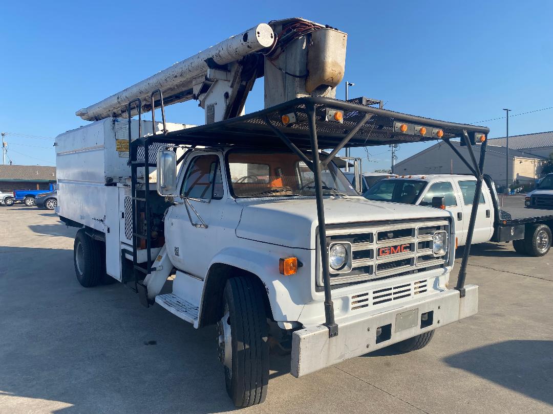 Used 1986 GMC TopKick C7500 Chipper Truck for sale in New
