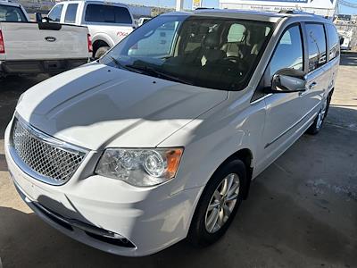 Used 2015 Chrysler Town and Country - photo 1