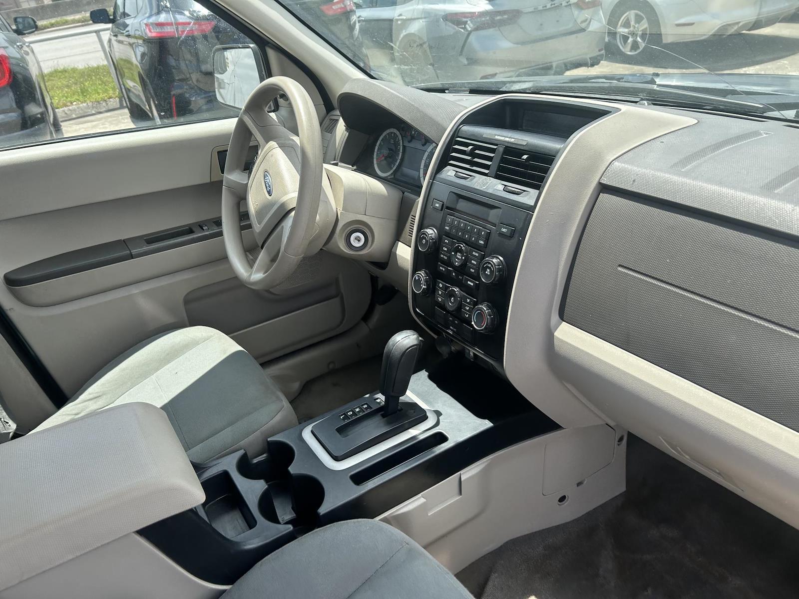 Used 2012 Ford Escape - photo 6