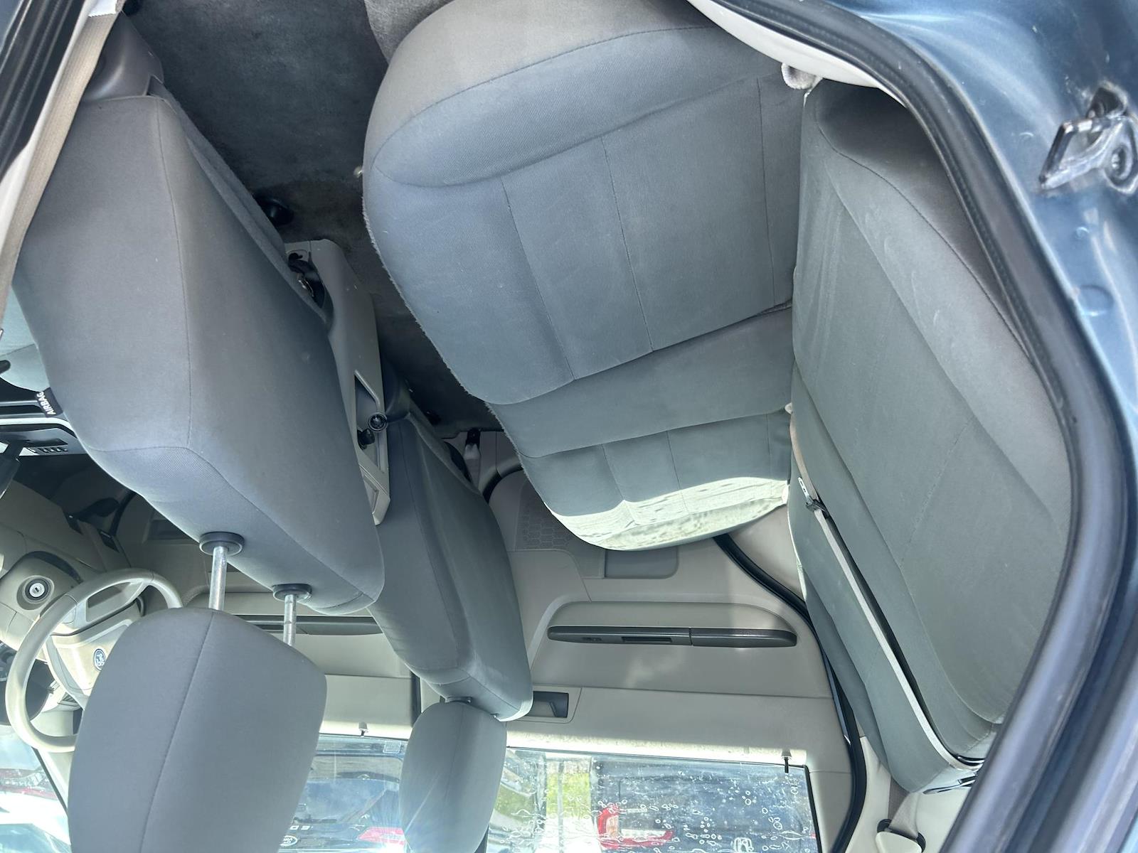 Used 2012 Ford Escape - photo 7