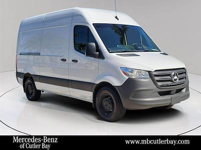 Used 2025 Mercedes-Benz Sprinter 2500 - photo 1
