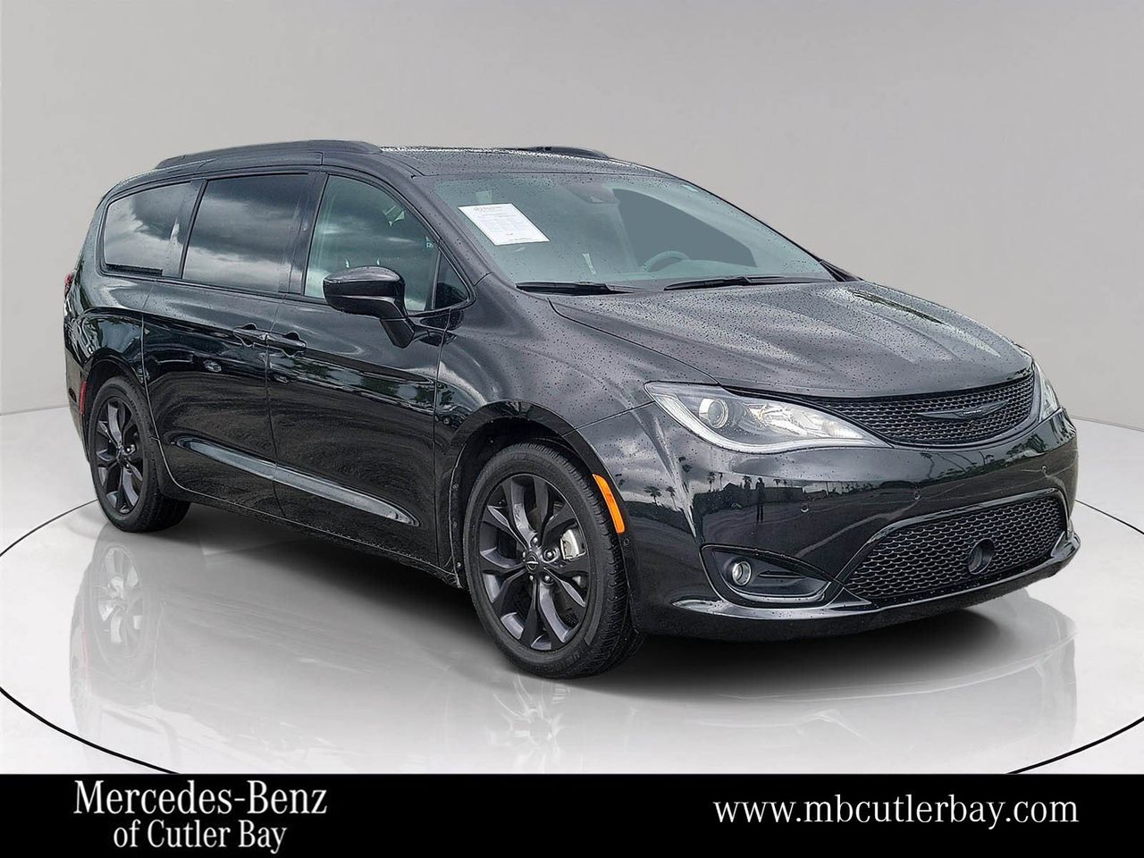 Used 2020 Chrysler Pacifica - photo 1