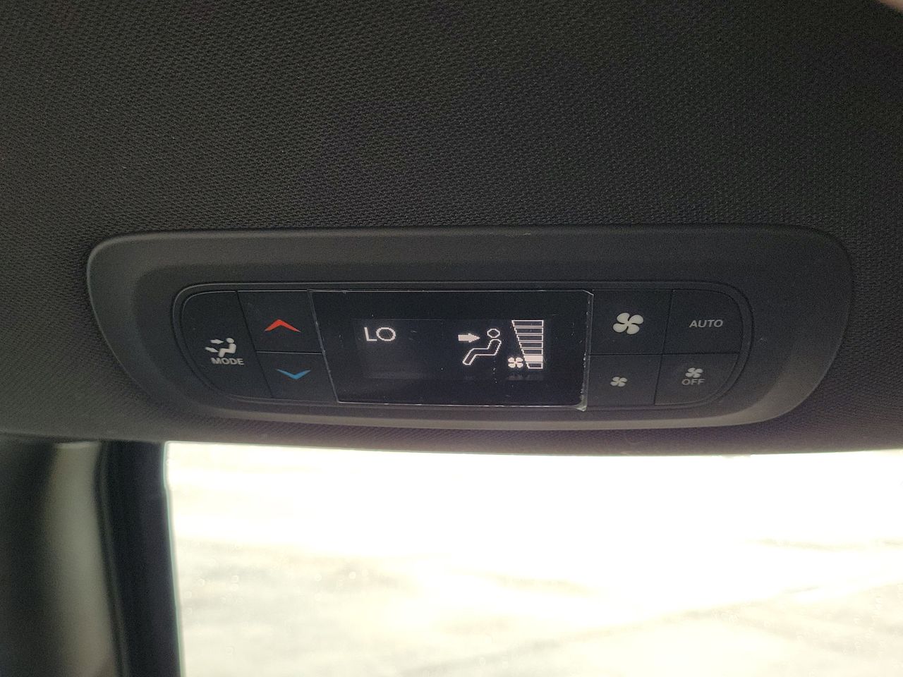 Used 2020 Chrysler Pacifica - photo 25