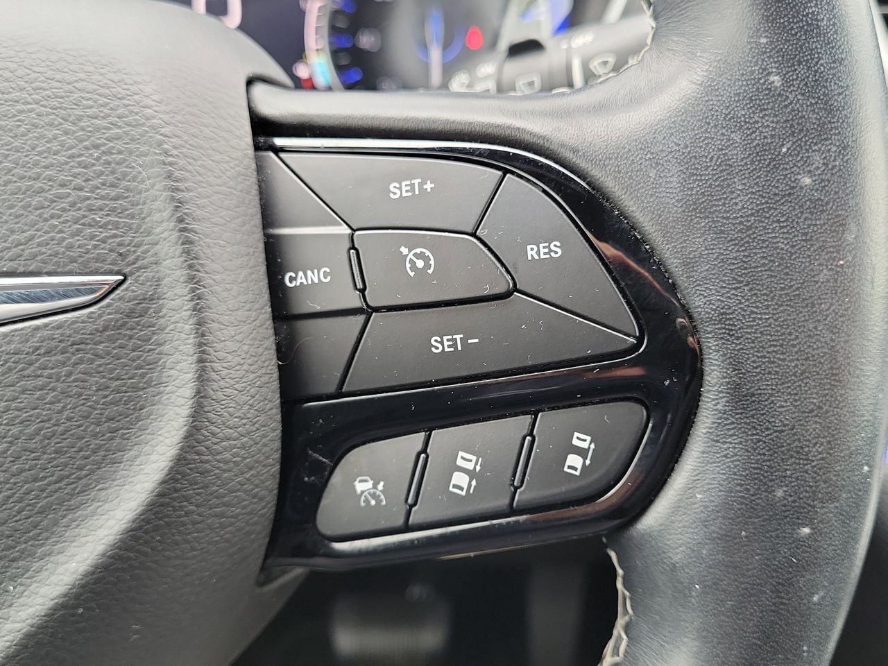 Used 2020 Chrysler Pacifica - photo 32