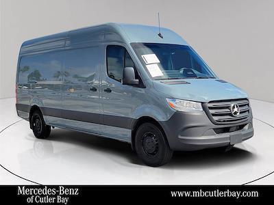 Used 2025 Mercedes-Benz Sprinter 2500 - photo 1