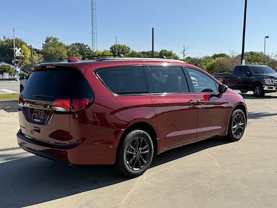 2020 Chrysler Pacifica AWD Minivan for sale #4786A - photo 2