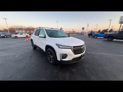 Used 2023 Chevrolet Traverse - photo 1