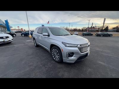 Used 2022 Chevrolet Traverse - photo 1