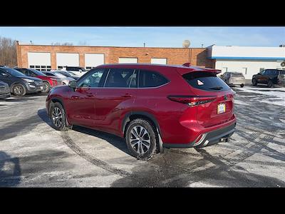 Used 2022 Toyota Highlander XL for sale #MP2005A - photo 2