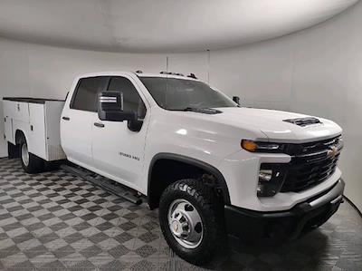 Used 2024 Chevrolet Silverado 3500 - photo 1